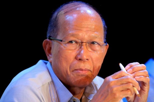 Bộ trưởng Quốc phòng Philippines Delfin Lorenzana. (Nguồn: Reuters)