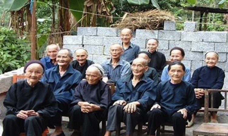Ngôi làng kỳ lạ: Rất nhiều người hơn 100 tuổi sinh sống