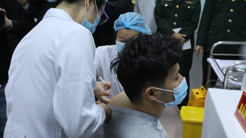 Covid-19: Lộ trình Việt Nam nhận vaccine từ COVAX Facility, 11 nhóm đối tượng ưu tiên tiêm chủng