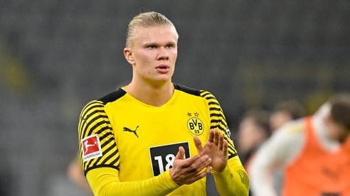 Chuyển nhượng cầu thủ: Haaland sẽ rời Dortmund; MU không tiếc tiền chiêu mộ Ronald Araujo; Ivan Perisic ra đi tự do