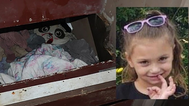 Mỹ: Tìm thấy bé gái mất tích 2 năm qua kẽ nứt dưới gầm cầu thang