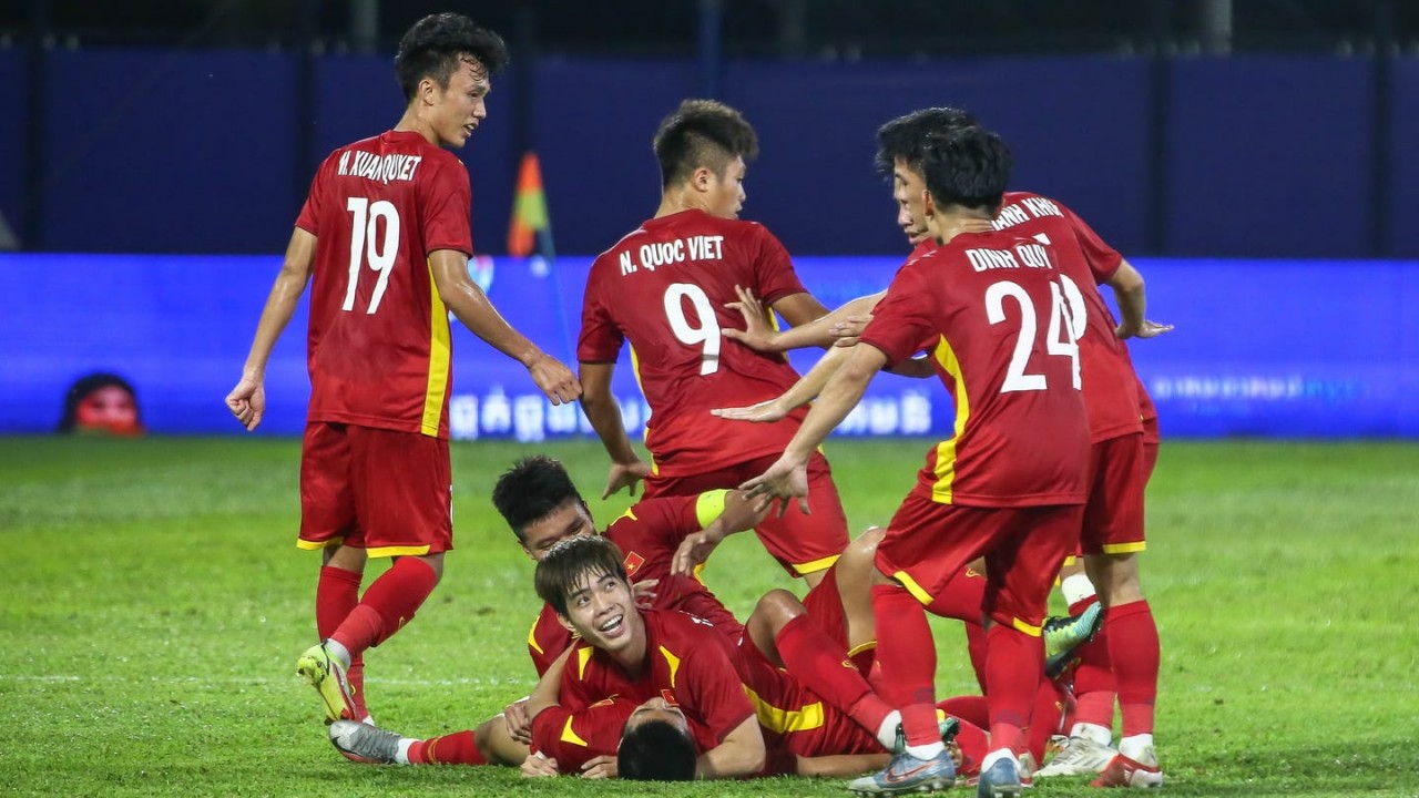 Thắng Thái Lan, U23 Việt Nam nối dài chuỗi bất bại
