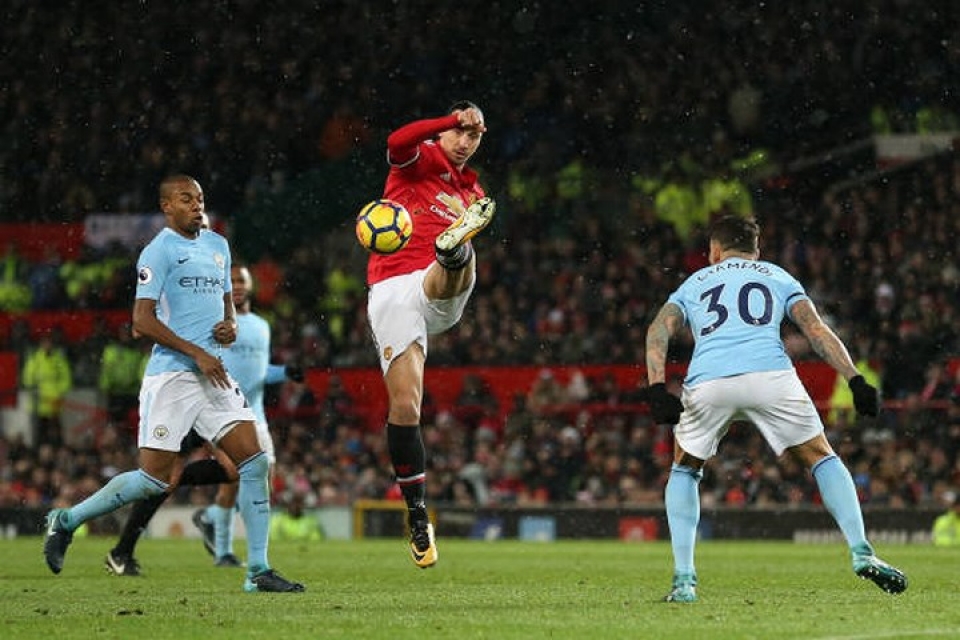 8. Zlatan Ibrahimovic (Manchester United) 220.000 Bảng/tuần. Tielemans và những 'ông già' từng mang thành công về Old Trafford