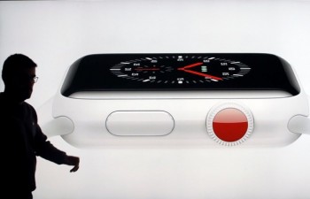 Bloomberg: Apple đang đầu tư tự sản xuất màn hình MicroLED