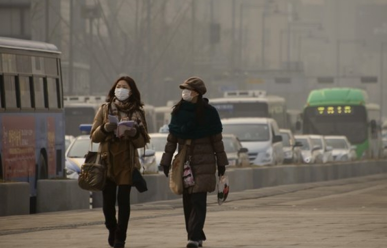 Hàn Quốc áp dụng các biện pháp khẩn cấp chống ô nhiễm
