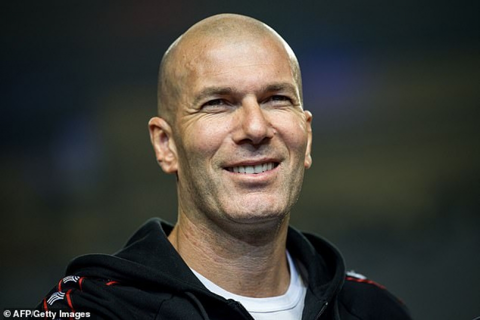 hai cuoc dien thoai va dieu kien de zidane tro lai real madrid