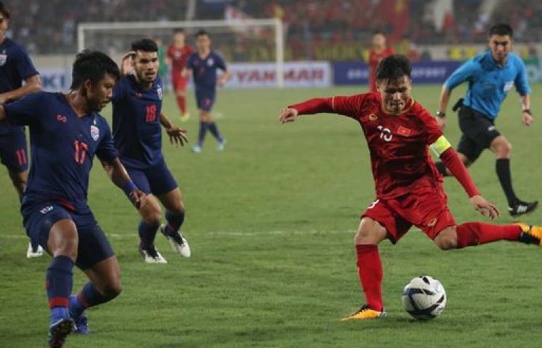 Giới chuyên gia: Vị thế giữa cầu thủ Việt Nam và Thái Lan đã thay đổi lớn