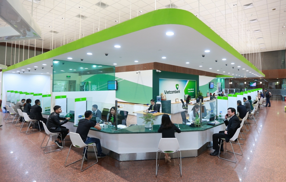 vietcombank khang dinh vi the dan dau vung vang de hoi nhap
