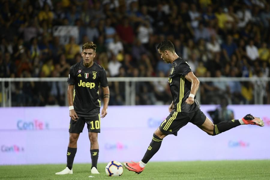 Thành tích ghi bàn ấn tượng của Ronaldo tại Juventus dùkhả năng đá phạt giảm sút