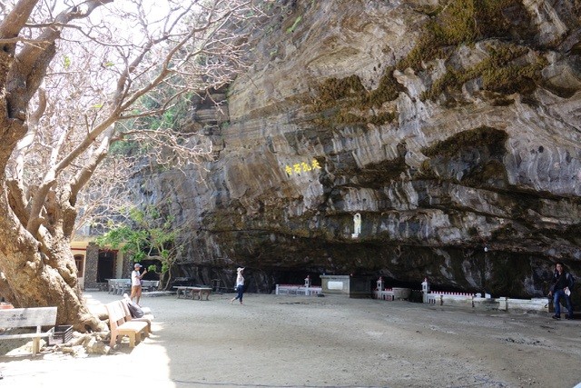 Thăm ngôi chùa độc đáo trong hang đá núi lửa nghìn năm ở đảo Lý Sơn