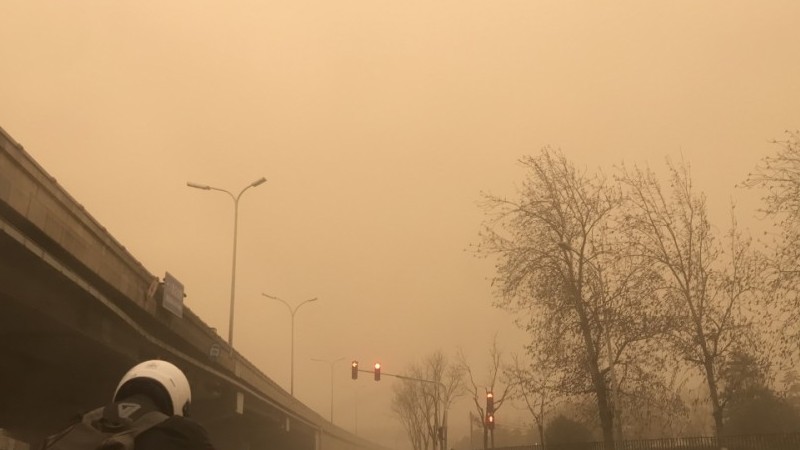 Trung Quốc: Thủ đô Bắc Kinh lại chìm trong bão cát