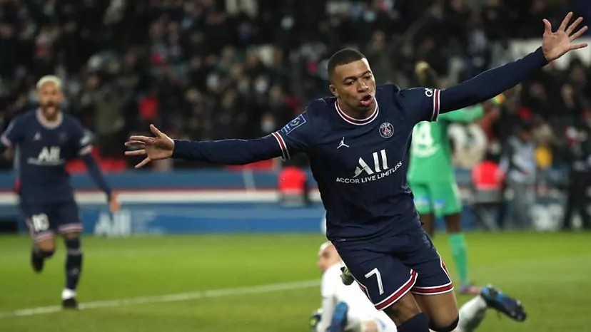 Chuyển nhượng cầu thủ: PSG giữ Mbappe bằng mọi cách;