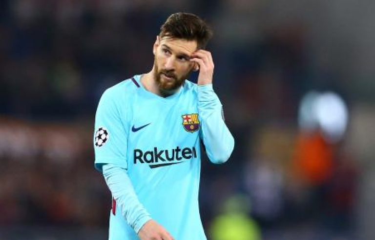 Messi thất thần chứng kiến Barcelona thua sốc trước AS Roma
