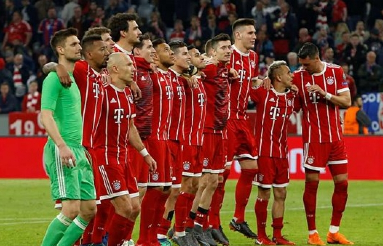 Người Bayern nói gì sau trận thứ 100 sạch lưới ở Champions League?