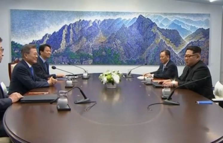 Báo chí Triều Tiên khẳng định "kỷ nguyên hòa bình" bắt đầu