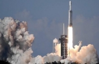 SpaceX thực hiện thành công vụ phóng thương mại đầu tiên