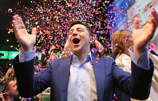 Thắng cử Tổng thống Ukraine, Zelensky không phải "nguyên thủ ngoại đạo” đầu tiên