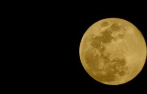 Blogger tố Huawei “gian dối” về tính năng chụp ảnh Mặt trăng của smarphone P30 Pro