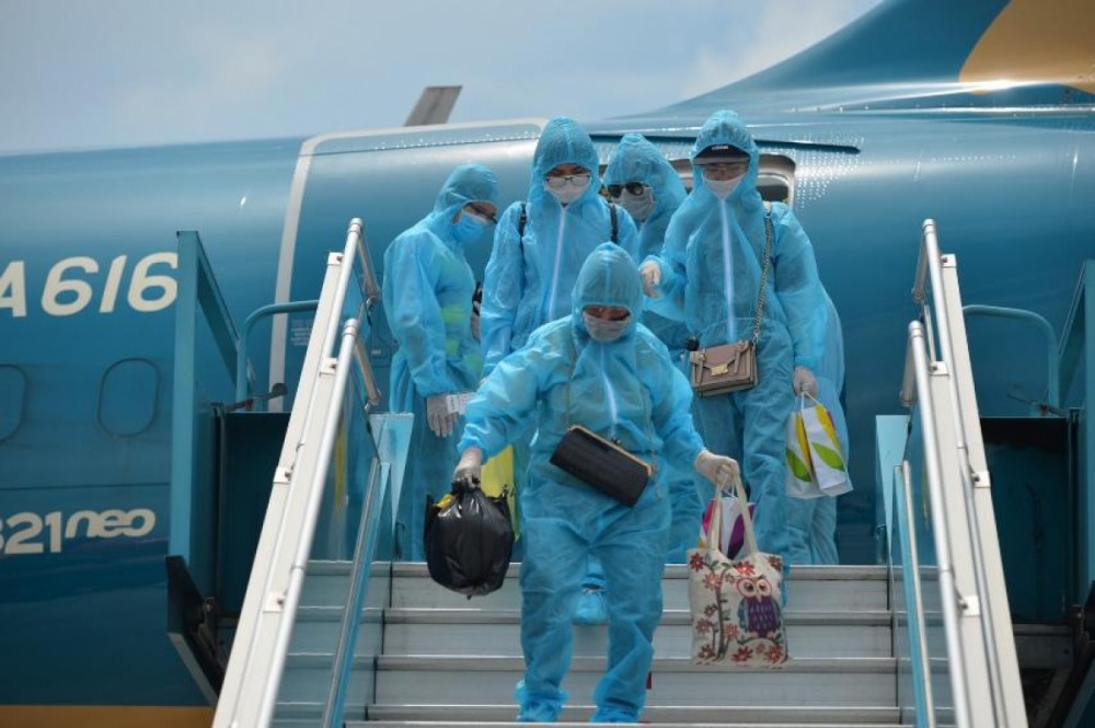 Các chuyến bay quốc tế thường lệ có chở khách vào Việt Nam vẫn đang bị tạm dừng do ảnh hưởng của dịch Covid-19. (Nguồn: VOV)