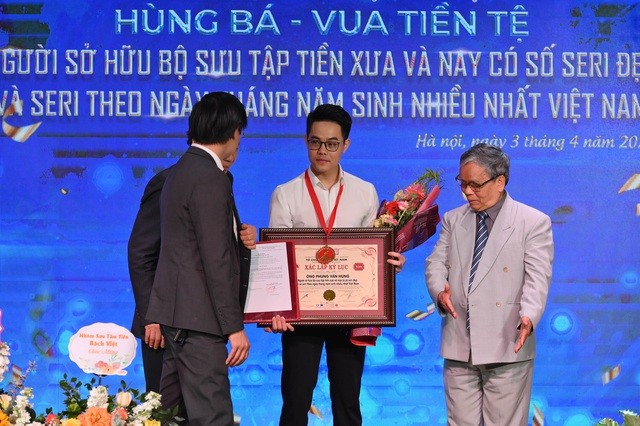 Kỷ lục gia 9x sở hữu bộ sưu tập tiền đồ sộ nhất Việt Nam