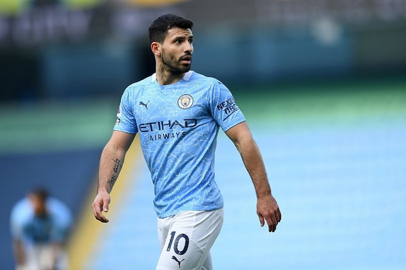 Sergio Aguero muốn tiếp tục ở lại Anh khoác áo Chelsea và đội bóng này cũng tiến gần với Haaland