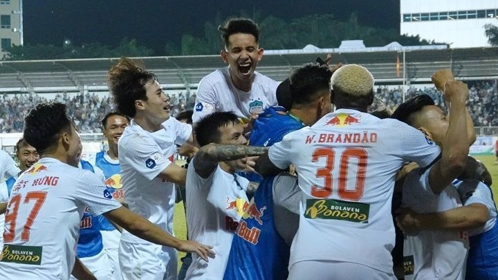 Vòng 9 V-League: Hoàng Anh Gia Lai thắng siêu kịch tính, Hà Nội giải hạn