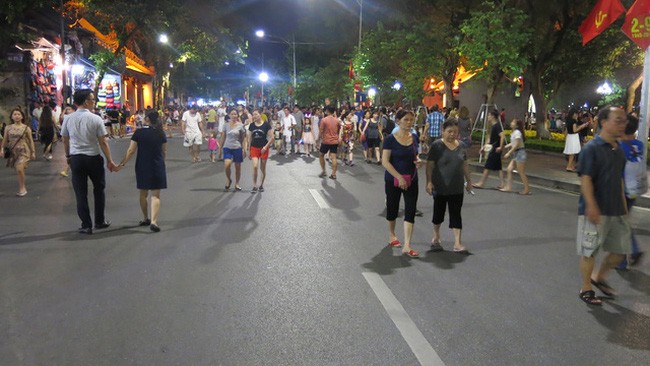 Tăng cường công tác phòng chống dịch Covid-19: Hà Nội, Quảng Ninh tạm dừng các lễ hội