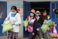 Khám chữa bệnh từ thiện cho người gốc Việt tại Campuchia