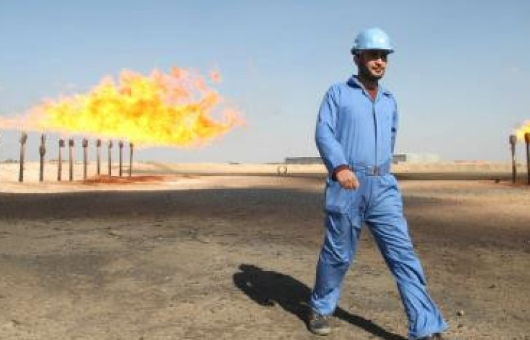 Giá dầu thế giới tăng trước cuộc họp của OPEC
