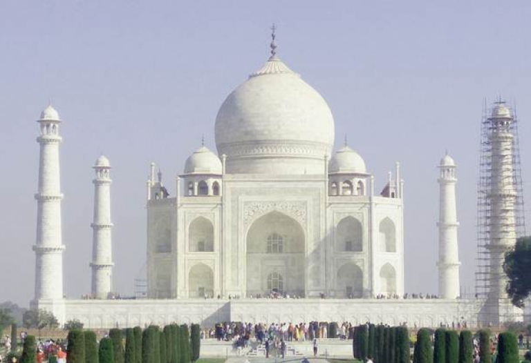 Đền Taj Mahal hư hỏng do ảnh hưởng của ô nhiễm không khí