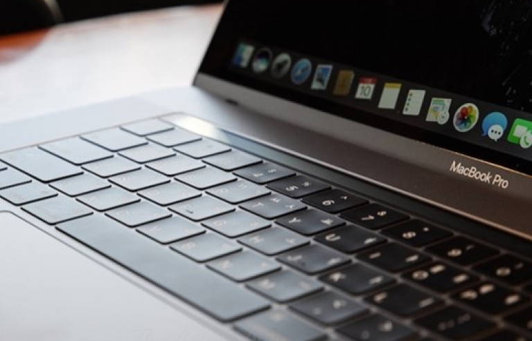 MacBook Pro mới có thể sẽ có thiết kế vỏ sò và bản lề linh hoạt