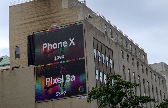 Google “dìm” iPhone X bằng biển quảng cáo Pixel 3a