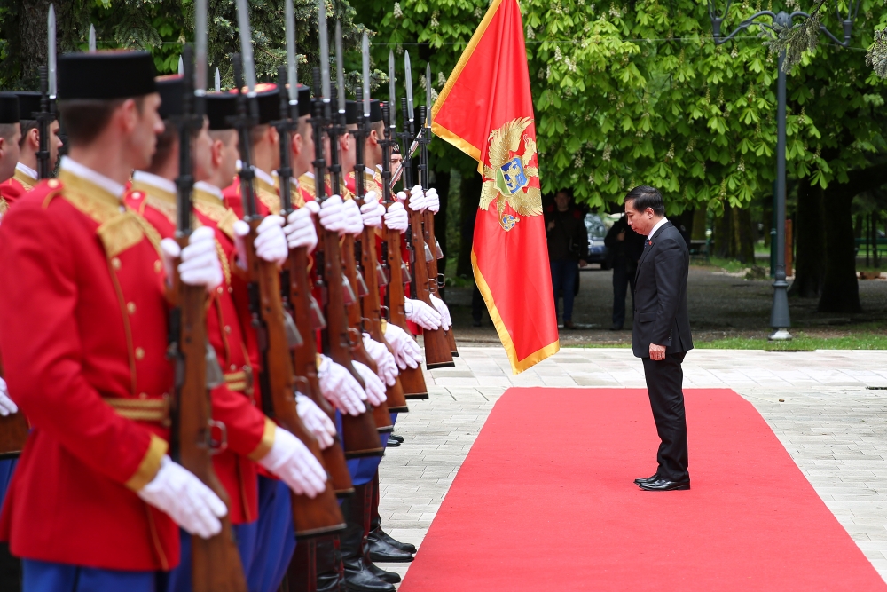 dai su dang tran phong trinh quoc thu len tong thong montenegro milo dukanovic