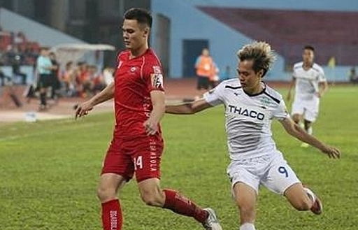 Thầy Park cân nhắc điền tên cầu thủ Việt kiều Adriano Schmidt ở giải King’s Cup