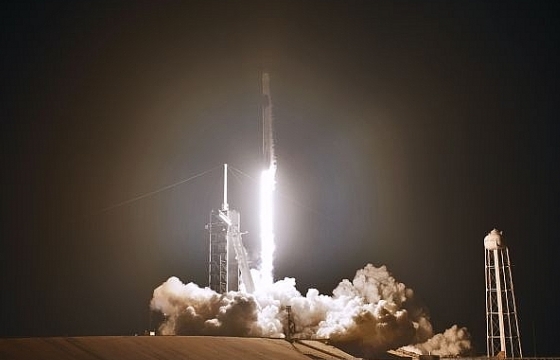 SpaceX phóng vệ tinh, bắt đầu thực hiện tham vọng cung cấp Internet tốc độ cao cho toàn thế giới