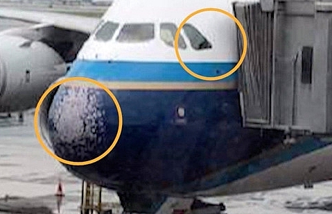 Mưa đá ở Trung Quốc, kính chắn gió của máy bay Airbus A380 vỡ vụn