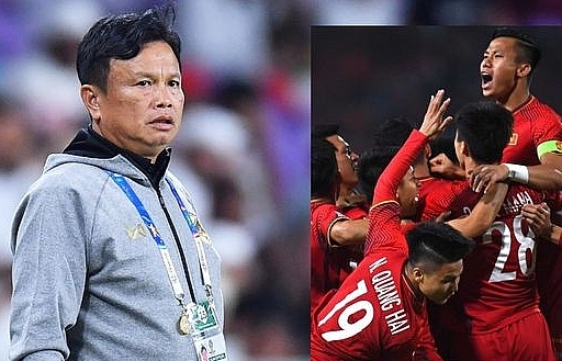 HLV Sirisak Yodyardthai khẳng định đánh bại tuyển Việt Nam để giành vị trí số 1 Đông Nam Á