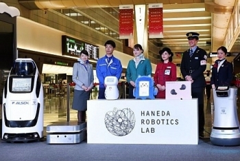 Nhật Bản sử dụng "biệt đội" robot tuần tra an ninh sân bay