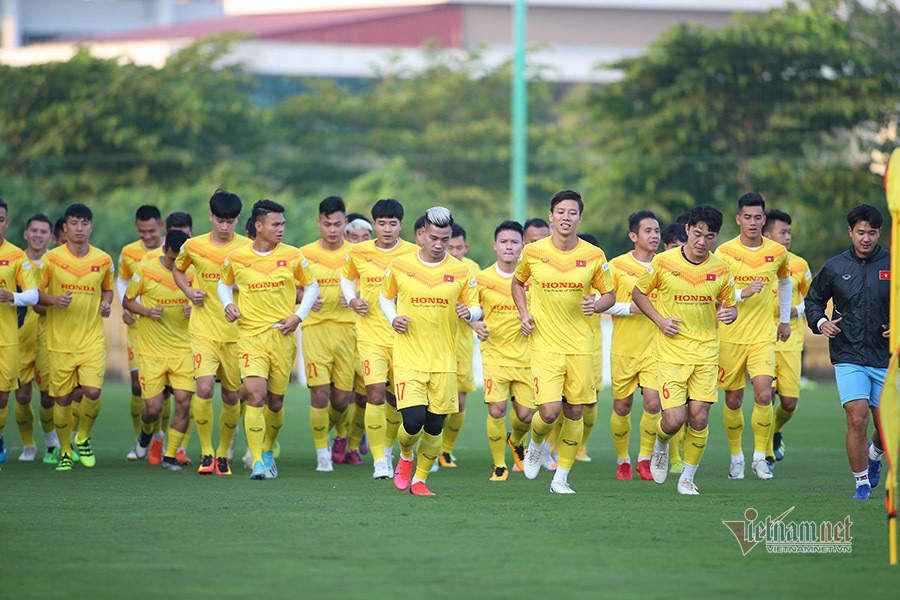 World Cup 2022: HLV Park Hang Seo chốt danh sách đội tuyển Việt Nam đá vòng loại thứ 2