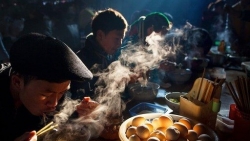 'Bữa sáng ở chợ phiên' của nhiếp ảnh gia Việt đoạt giải ảnh quốc tế