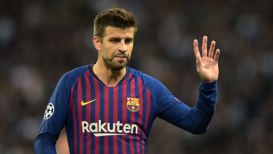 Man Utd ưu tiên ký những trung vệ đang ở phong độ đỉnh cao như Gerard Pique. (Nguồn: 90MIn)