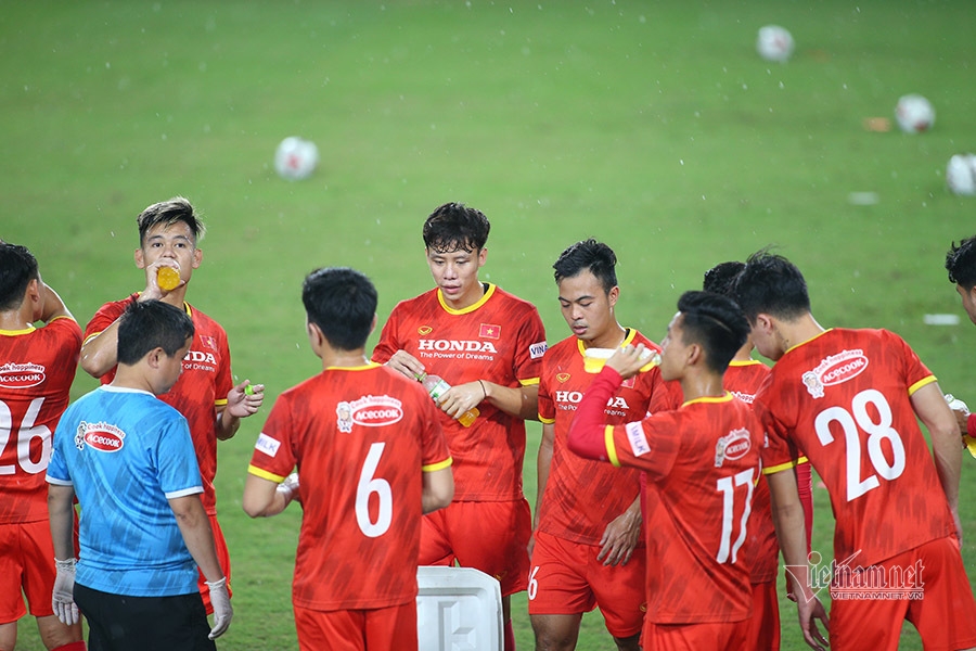 Bảng G, vòng loại World Cup 2022: Đội tuyển Malaysia thua đậm trận giao hữu; Việt Nam chuẩn bị kỹ lưỡng công tác hậu cần
