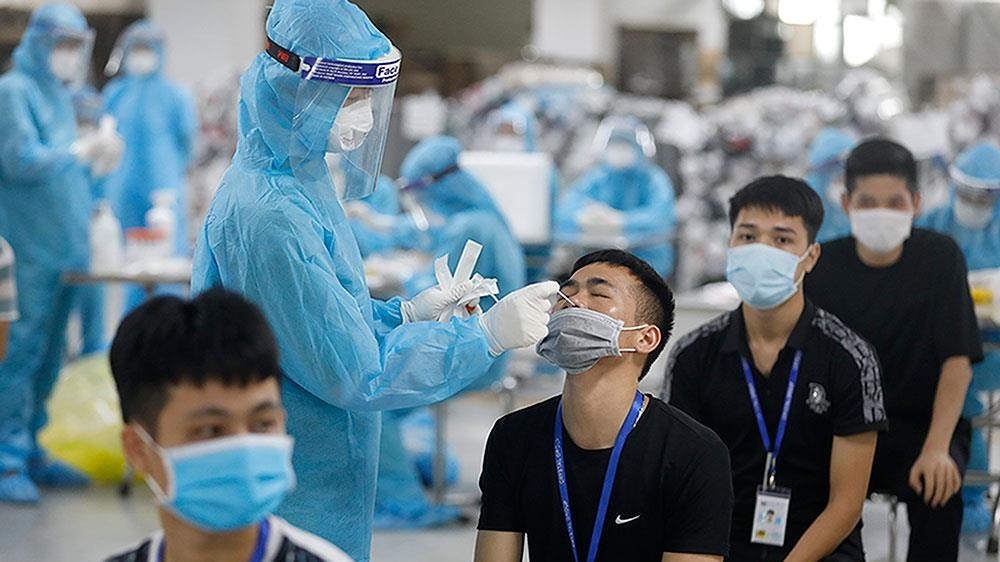 Phát động và tiêm vaccine phòng Covid-19 cho công nhân 2 tỉnh Bắc Giang, Bắc Ninh