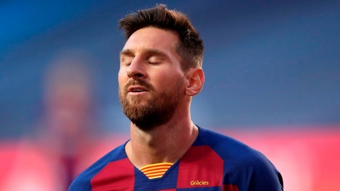 Tin chuyển nhượng cầu thủ: Messi gắn bó Barcelona; Liverpool hoàn tất ký Ibrahima Konate và dự kiến bán 10 cầu thủ; Juventus khả năng cao giữ Ronaldo