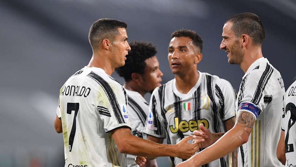 Chuyển nhượng cầu thủ: Ronaldo sẽ ở lại Juventus; Chelsea gia hạn Thiago Silva thêm 1 năm; Liverpool gia hạn Van Dijk và 5 cầu thủ