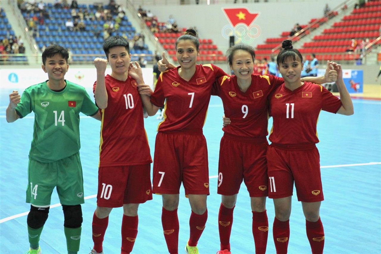 Đội tuyển futsal nữ Việt Nam dẫn đầu bảng xếp hạng futsal nữ SEA Games 31