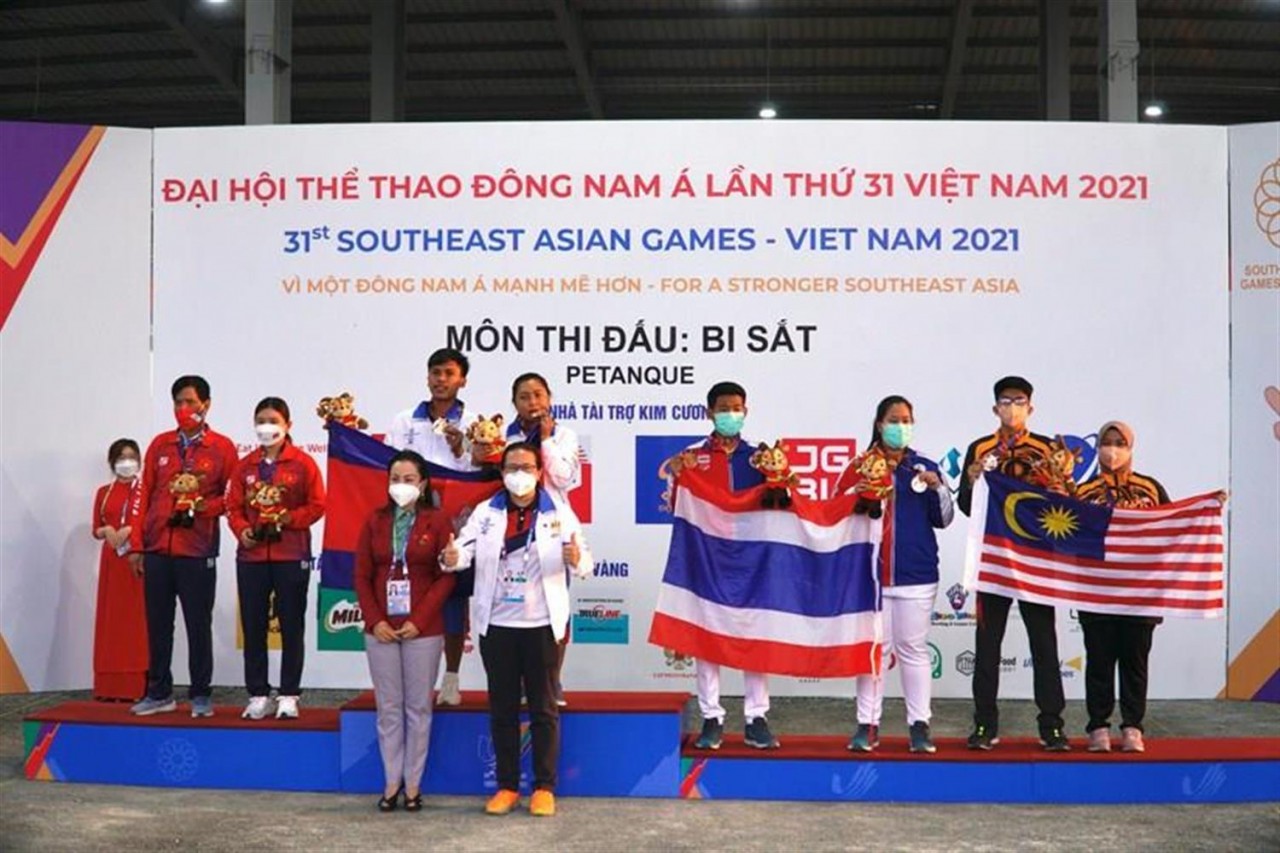 Campuchia giành Huy chương vàng môn bi sắt.