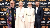 Bốn thành viên nhóm nhạc ABBA cùng xuất hiện tại sự kiện sau 36 năm