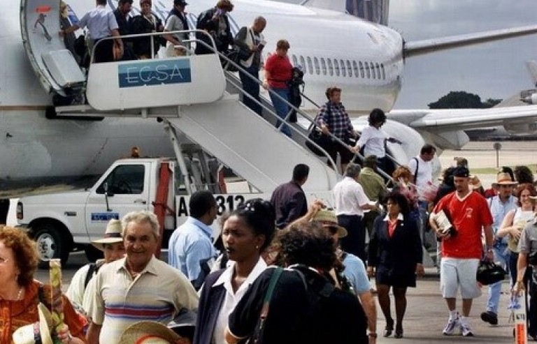 Số người Cuba sống ở nước ngoài hồi hương ngày càng nhiều