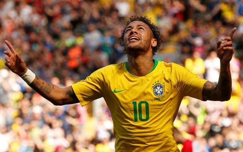 Neymar “nổ súng” trong ngày tái xuất, giúp tuyển Brazil chiến thắng